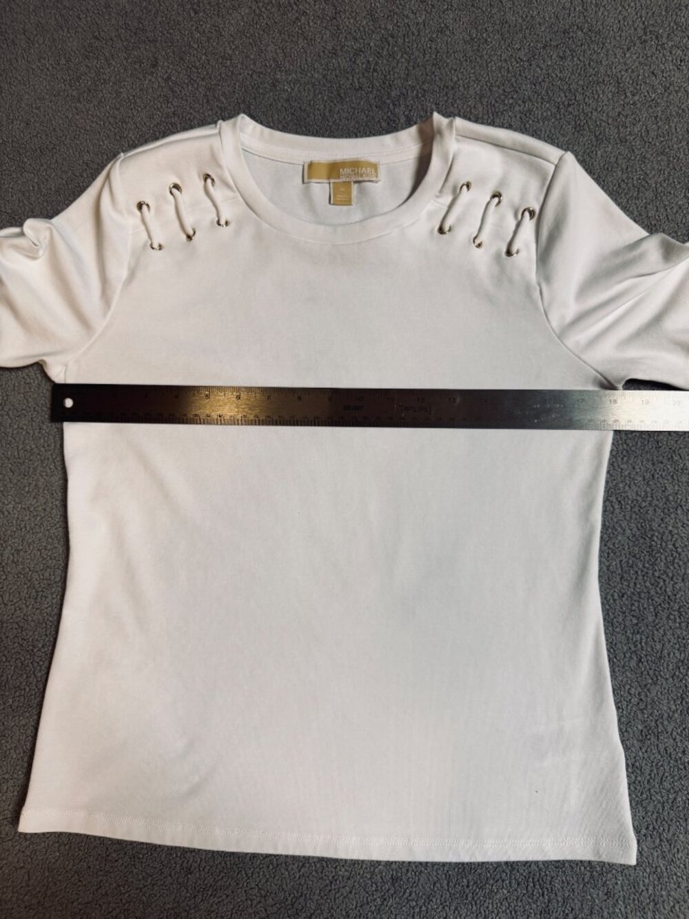 MICHAEL Michael Kors White Grommet Lace-Up Shoulder Tee Size M - Picture 3 of 9